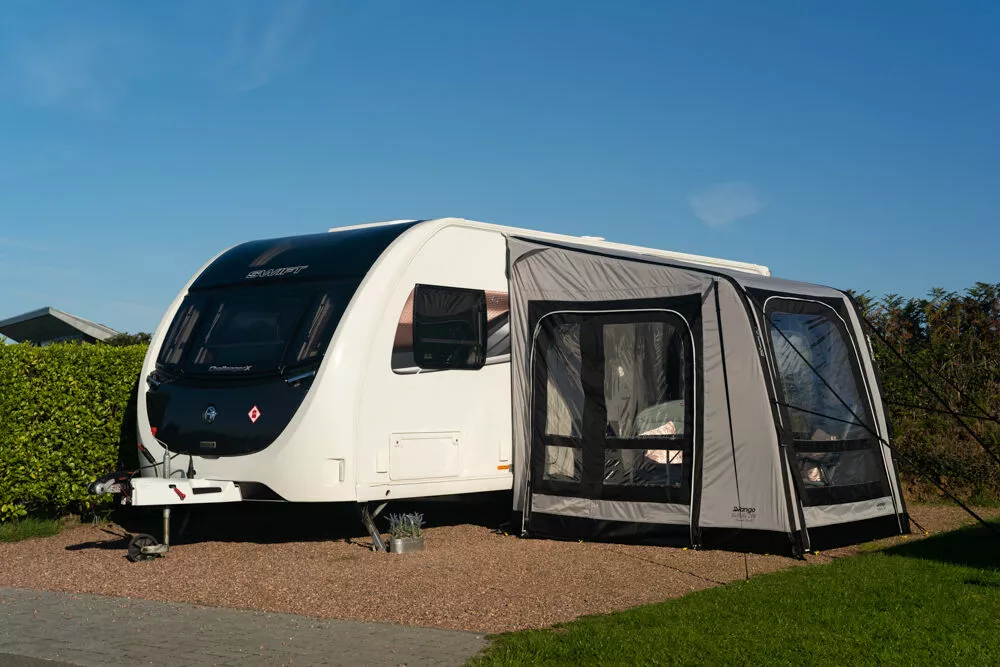 Vango Airbeam Vango Balletto Air 200 Elements Shield Caravan Awning (2023) 6 Vango Airbeam Vango Balletto Air 200 Elements Shield Caravan Awning (2023) - Image 4