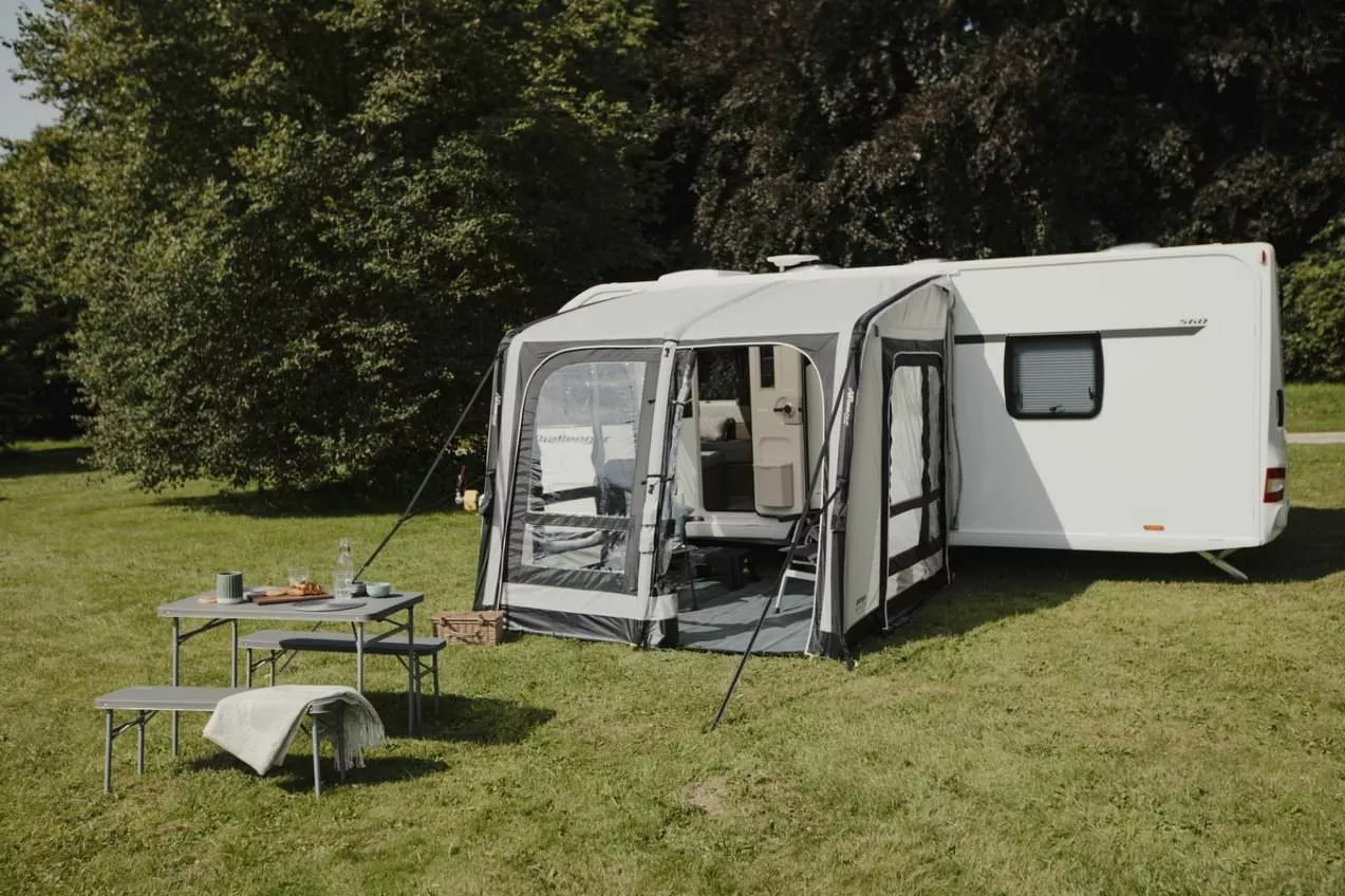 Vango Airbeam Vango Balletto Air 260 Elements Shield Caravan Awning (2023) 4 Vango Airbeam Vango Balletto Air 260 Elements Shield Caravan Awning (2023) - Image 2