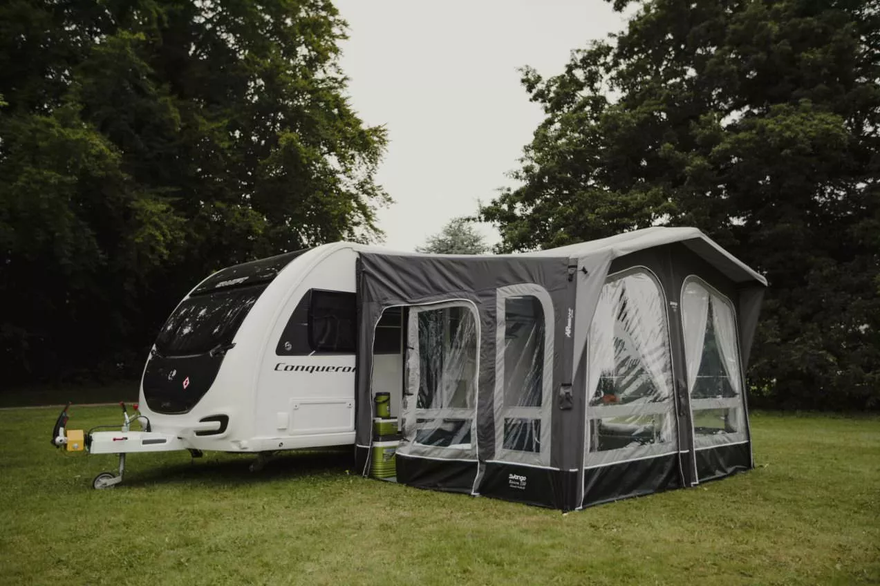Vango Airbeam Vango Riviera Air 330 Elements ProShield Caravan Awning (2023) 3 Vango Airbeam Vango Riviera Air 330 Elements ProShield Caravan Awning (2023)